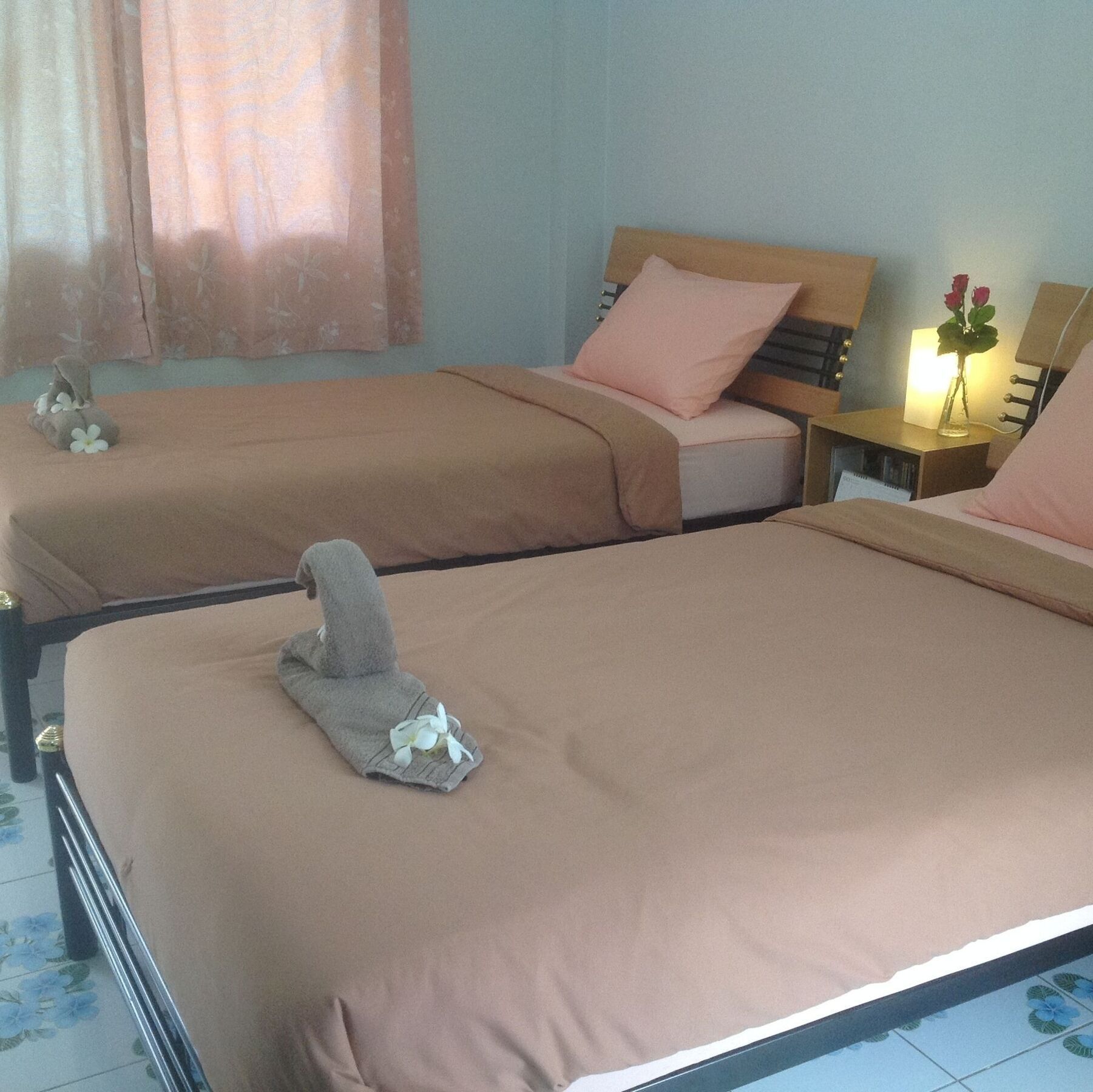 2N Guesthouse Phetchaburi Zewnętrze zdjęcie